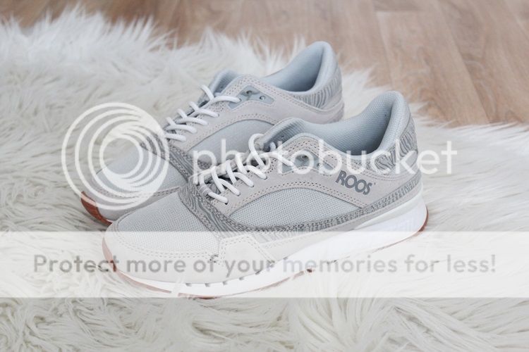 photo New In Kangaroos Sneakers